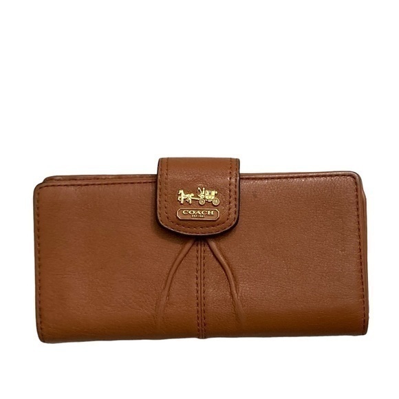 Coach Handbags - Coach Madison light brown leather wallet